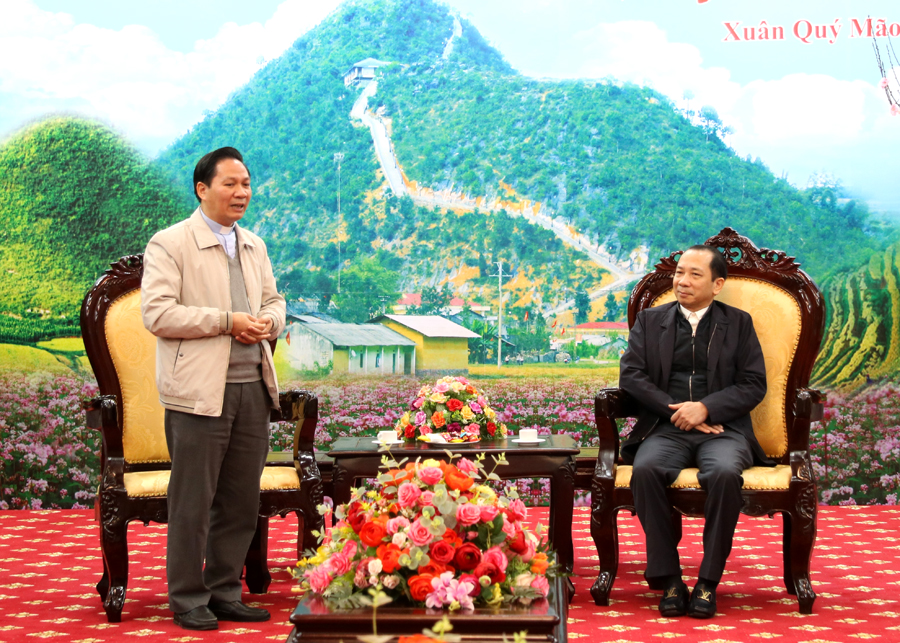 Giu-se Nguyễn Văn Hiệp, đại diện Giáo phận Hưng Hóa phát biểu chúc Tết lãnh đạo tỉnh