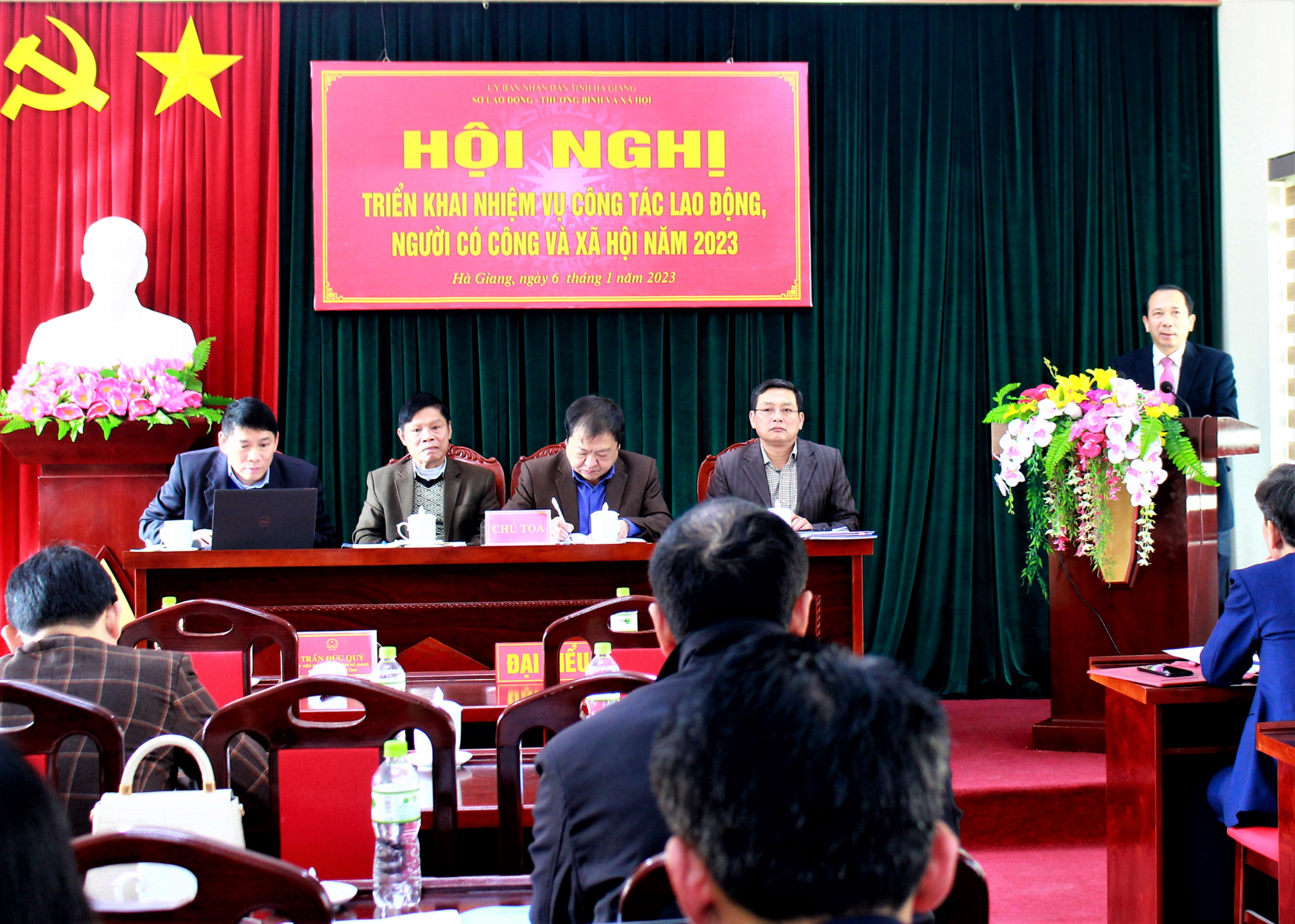 Phó Chủ tịch UBND tỉnh Trần Đức Quý phát biểu chỉ đạo tại hội nghị