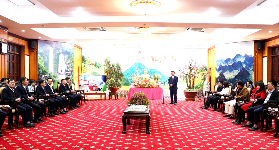 Toàn cảnh buổi gặp mặt, chúc Tết cán bộ công chức, viên chức, người lao động của Chủ tịch UBND tỉnh Nguyễn Văn Sơn