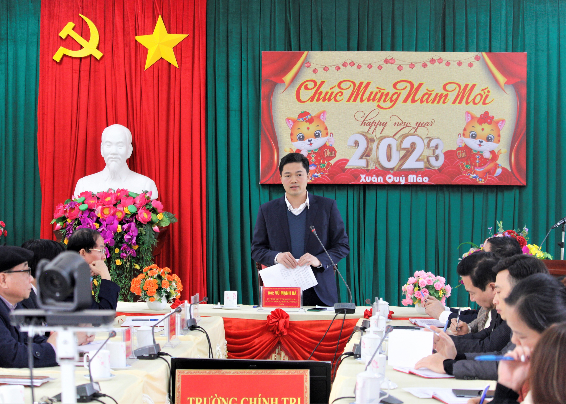 Trưởng Ban Tuyên giáo Tỉnh ủy Vũ Mạnh Hà phát biểu tại cuộc họp báo.