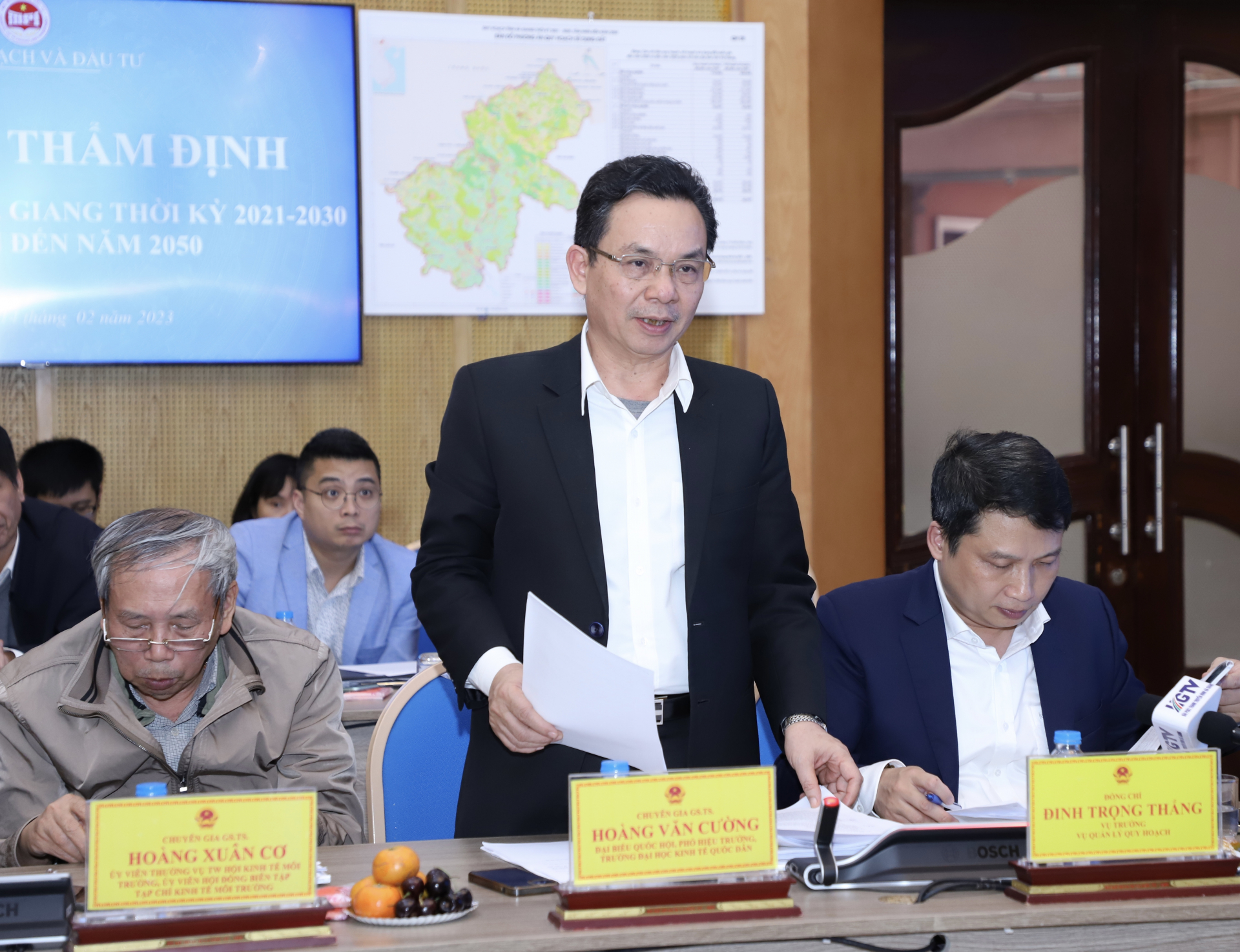 Chuyên gia, PGS. TS Hoàng Văn Cường góp ý vào Quy hoạch tỉnh