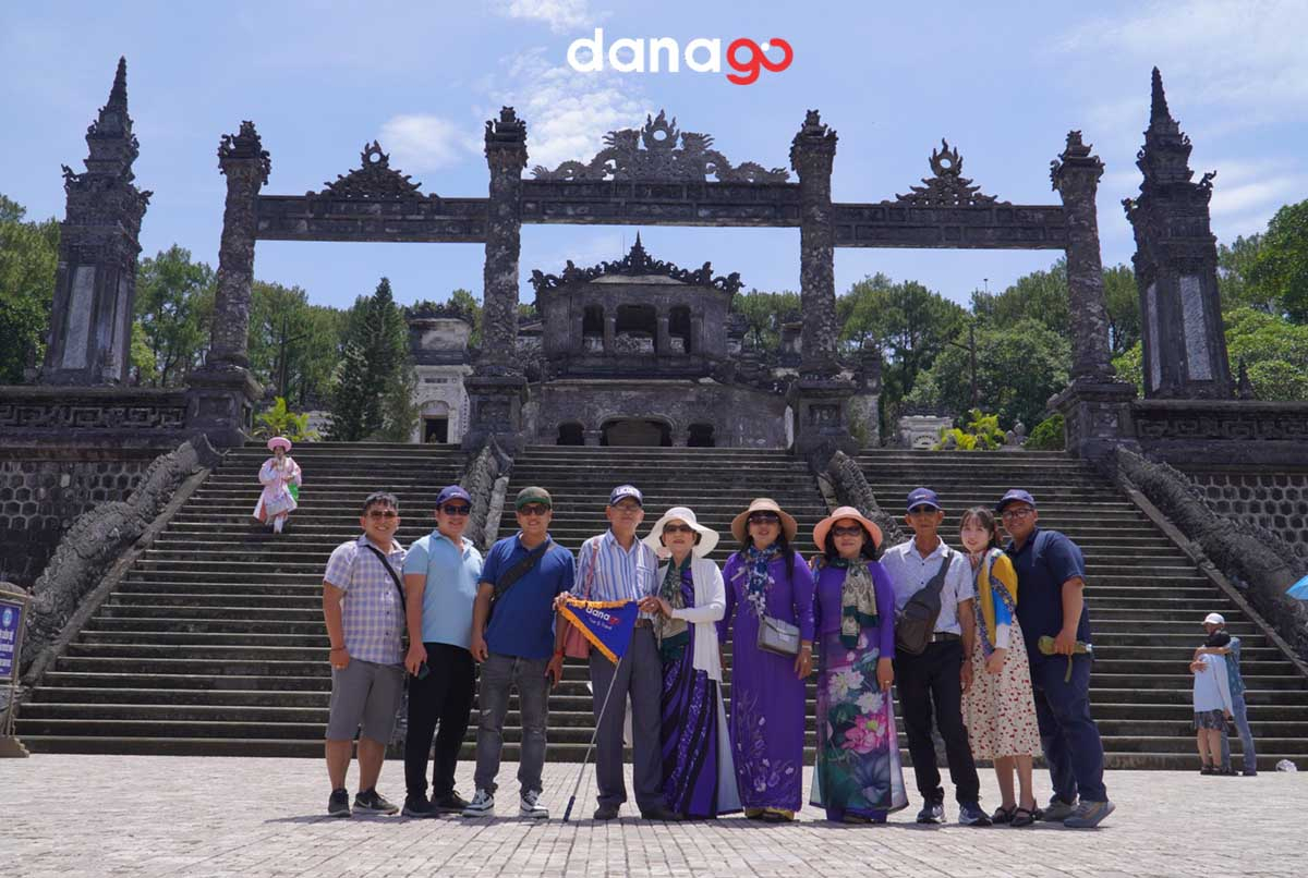 Công ty du lịch DANAGO tổ chức tour Huế 1 ngày khởi hành từ Đà Nẵng.

