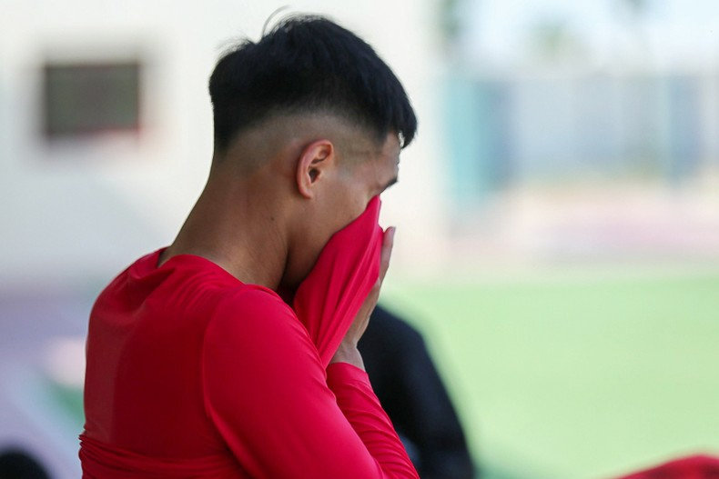 Nỗi buồn của một cầu thủ khi không được tham dự hành trình cùng các đồng đội tại Vòng chung kết U20 châu Á 2023. Tuy nhiên, đối với các cầu thủ trẻ, tương lai với nhiều cơ hội mới vẫn đang đón chờ.