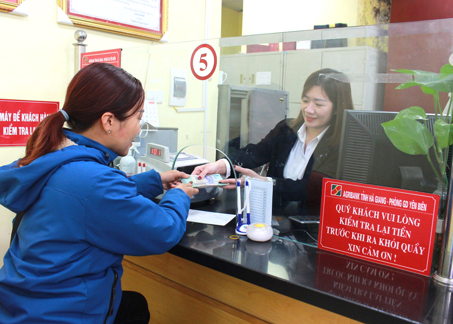 Khách hàng luôn yên tâm khi thực hiện giao dịch tại Phòng giao dịch Yên Biên, thành phố Hà Giang.
