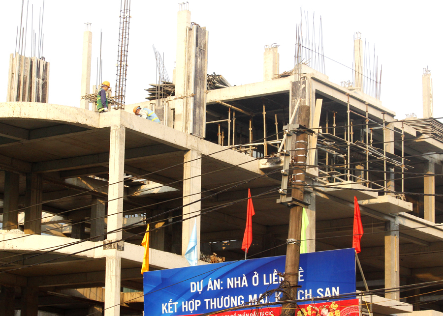 Dự án nhà ở liền kề kết hợp thương mại CIC Luxury Hà Giang đang được khẩn trương xây dựng.
