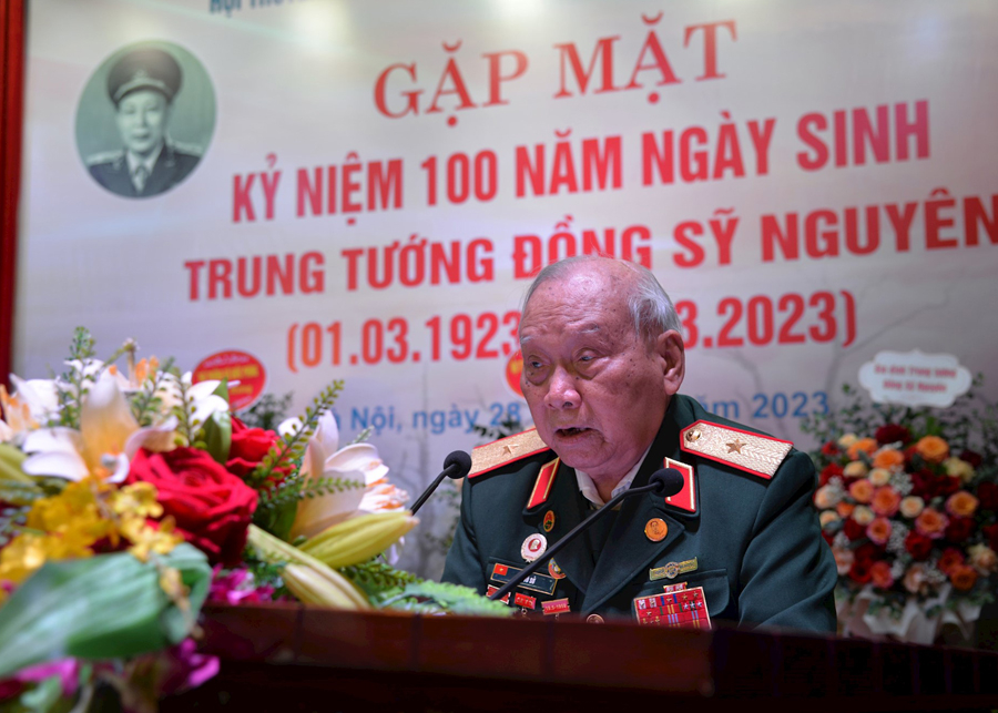 Thiếu tướng Võ Sở phát biểu tại buổi lễ.