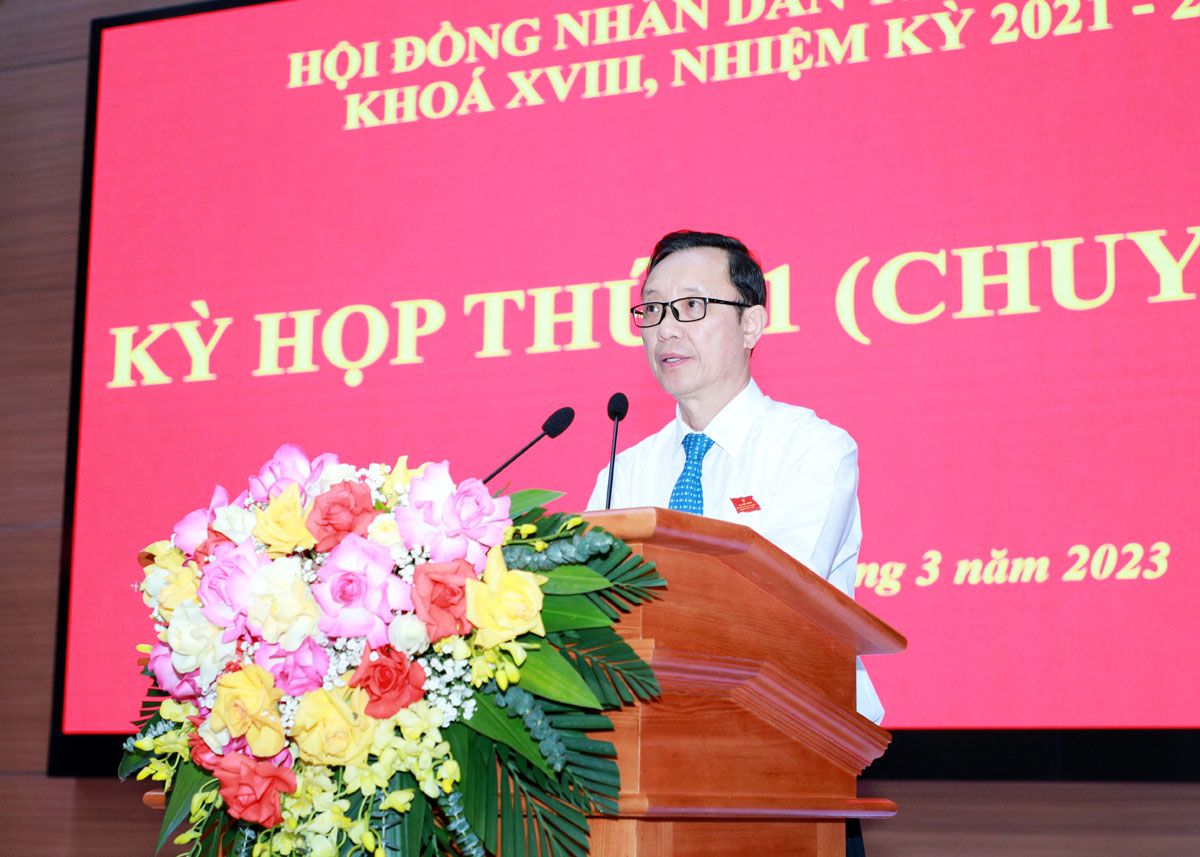 Phó Bí thư Thường trực Tỉnh ủy, Chủ tịch HĐND tỉnh Thào Hồng Sơn bế mạc kỳ họp.