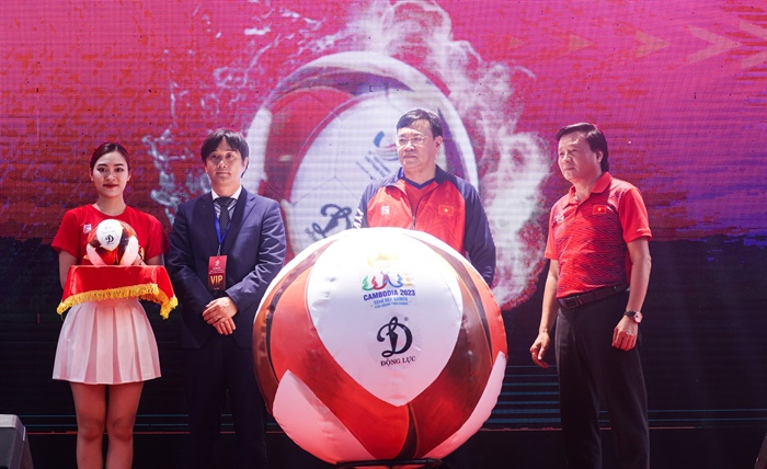 Ra mắt bóng thi đấu chính thức tại SEA Games 32.