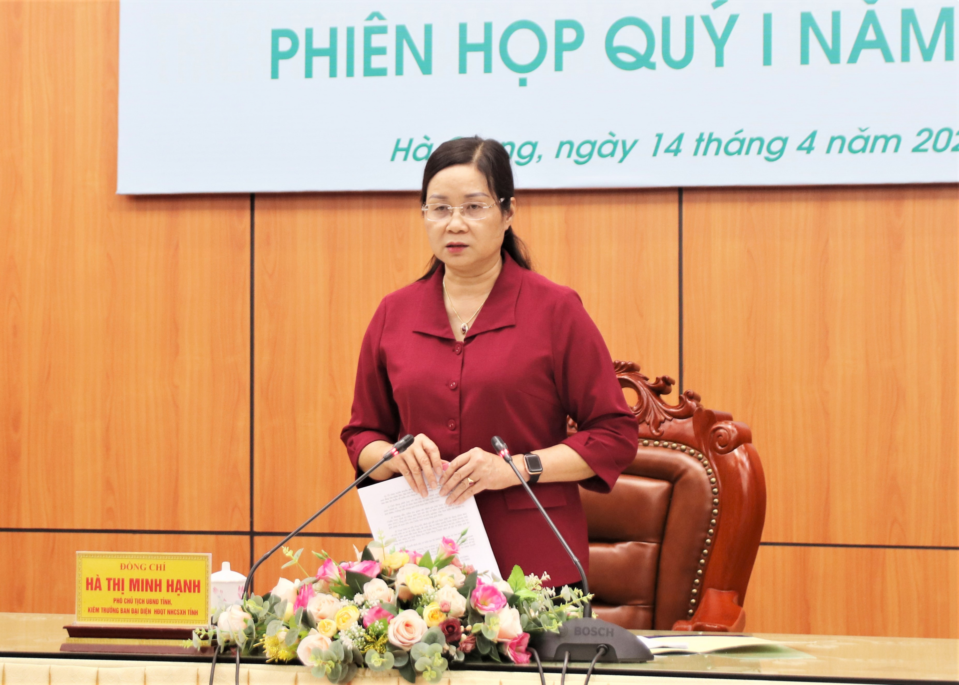 Phó Chủ tịch UBND tỉnh Hà Thị Minh Hạnh kết luận phiên họp.