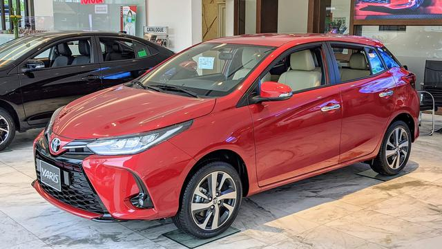 Toyota Yaris cũng nằm trong diện triệu hồi lần này do lỗi liên quan đến dây đai an toàn phía trước