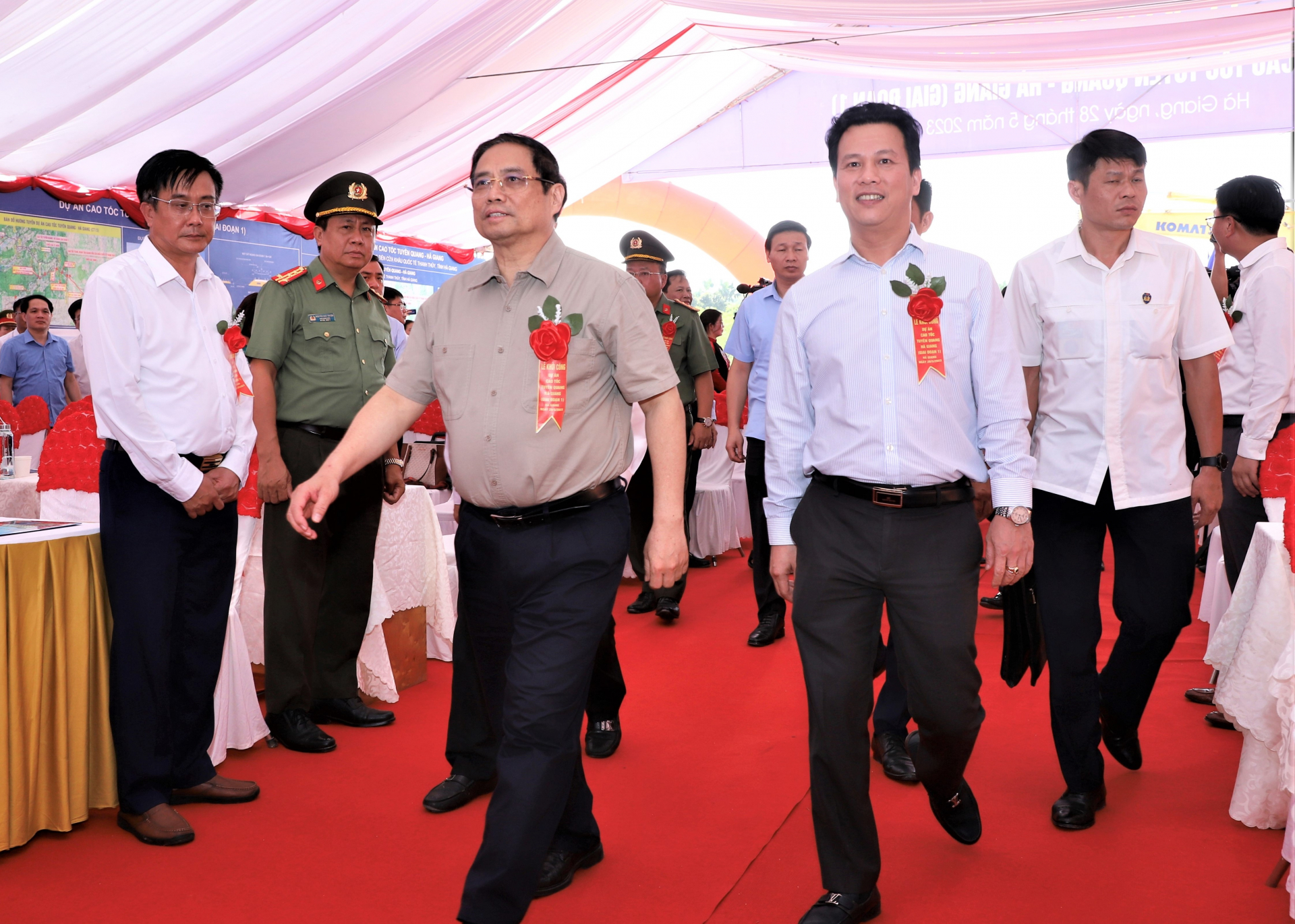 Thủ tướng Phạm Minh Chính cùng các đại biểu tới dự lễ khởi công