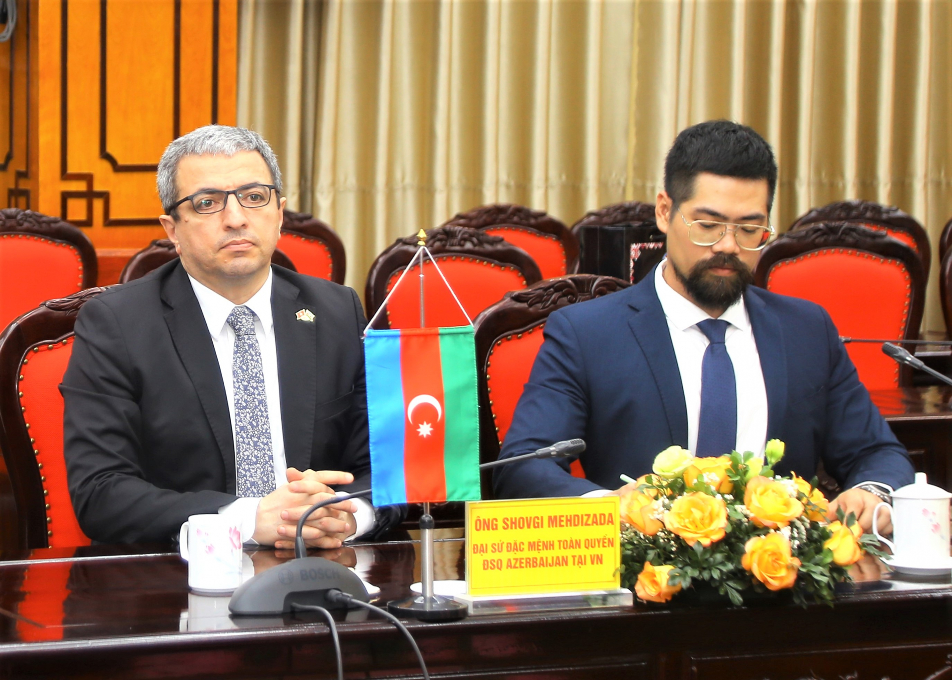 Ngài Đại sứ Shovgi Mehdizada phát biểu tại hội nghị.