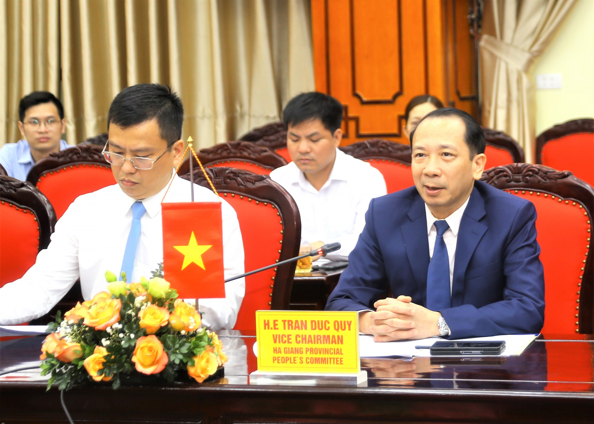 Phó Chủ tịch UBND tỉnh Trần Đức Quý phát biểu tại hội nghị.

