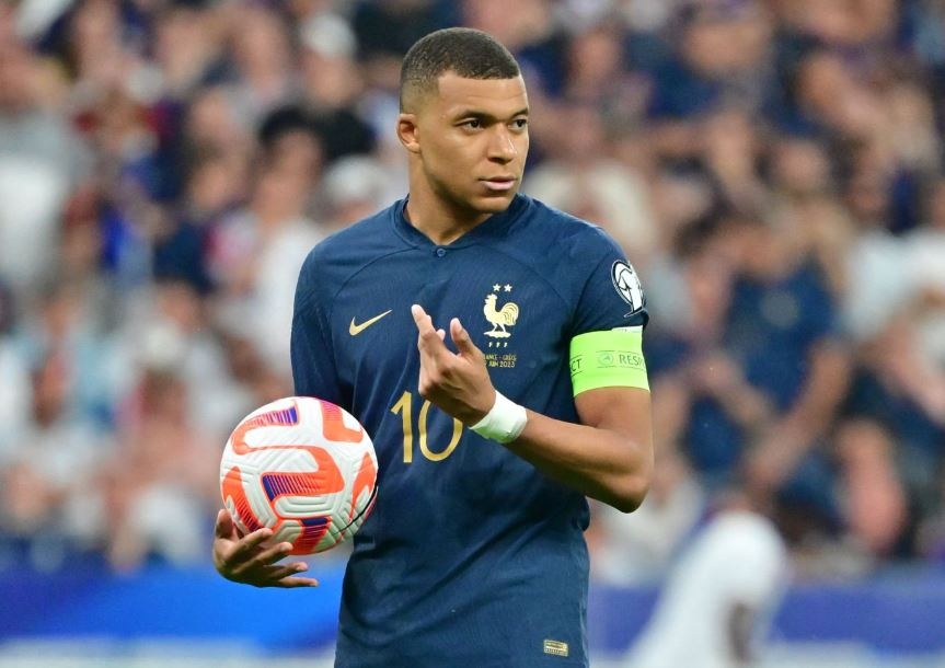 PSG sẽ không tìm mọi cách để giữ chân Mbappe như hè năm ngoái.