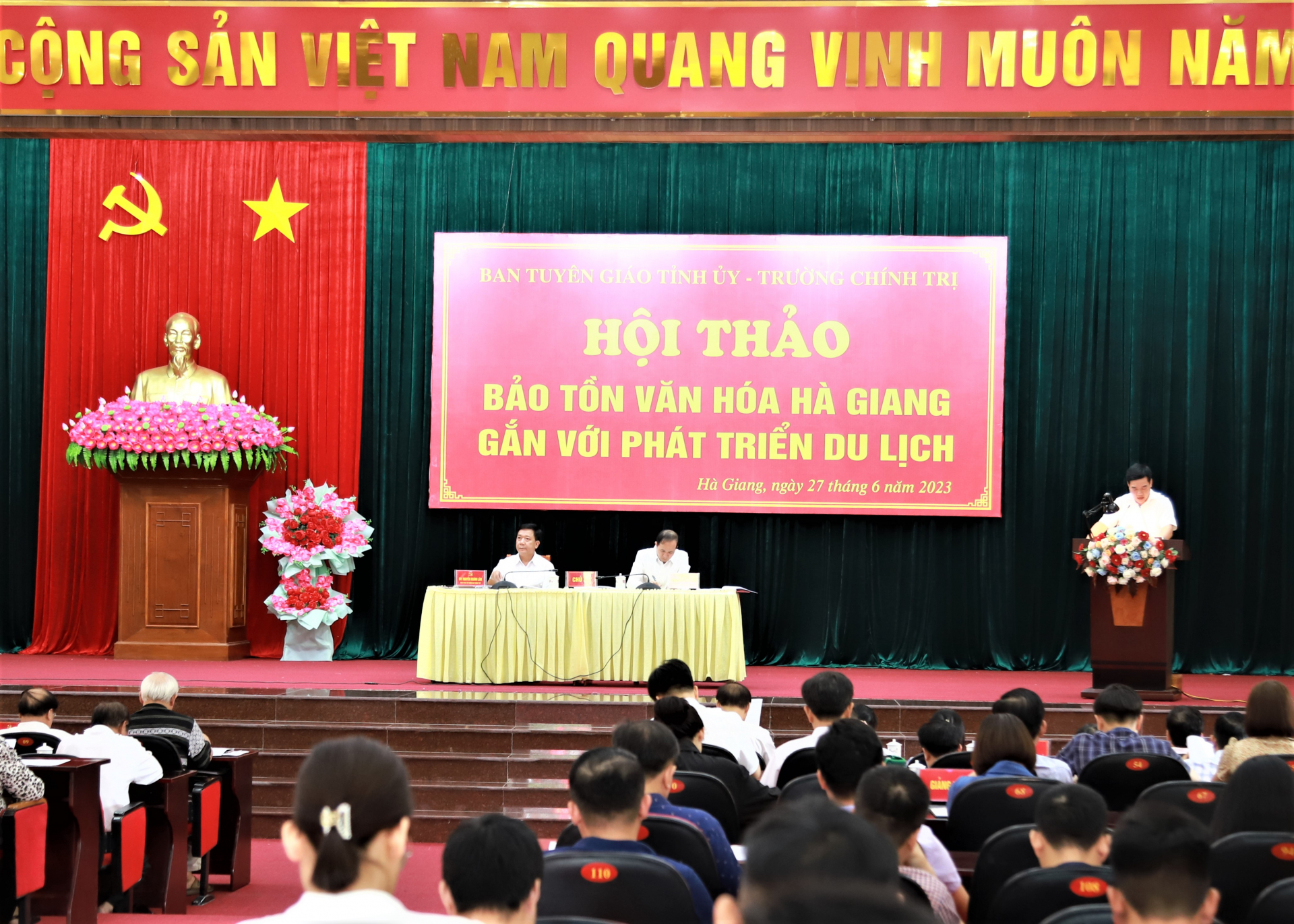 Toàn cảnh hội thảo