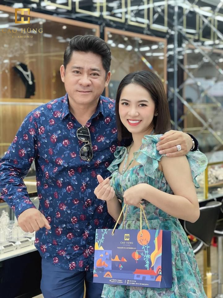 Diễn viên Huỳnh Anh Tuấn thường xuyên mua sắm tại Cao Hùng Diamond 

