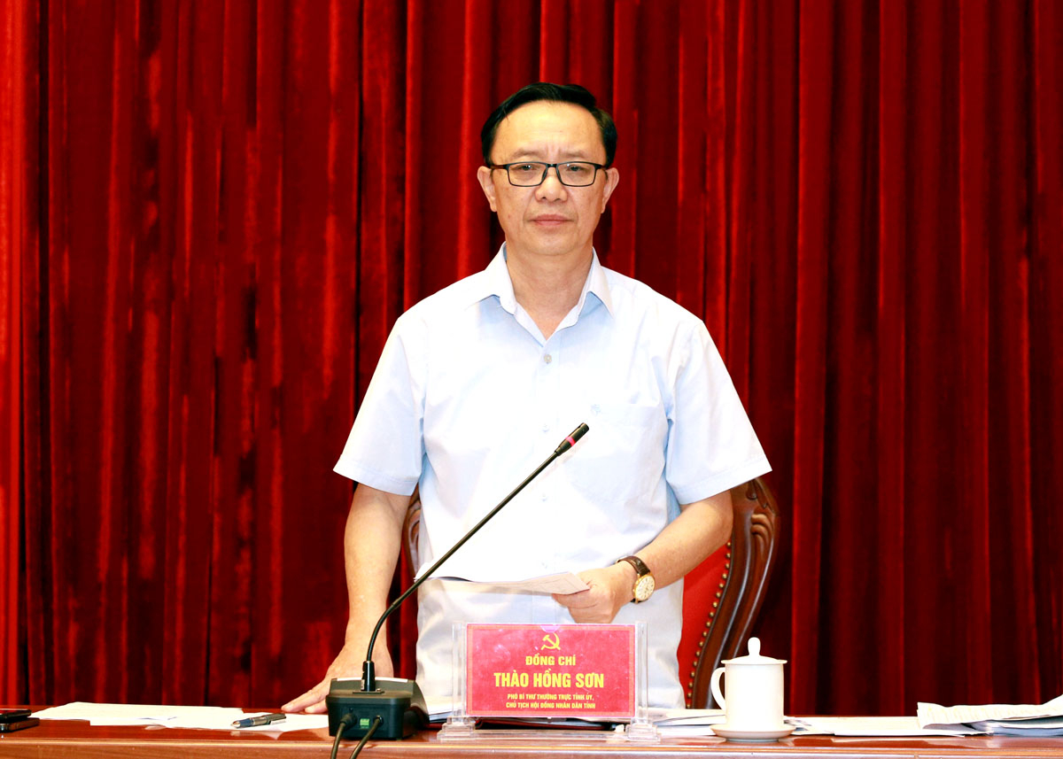 Phó Bí thư Thường trực Tỉnh ủy, Chủ tịch HĐND tỉnh Thào Hồng Sơn kết luận buổi làm việc.
