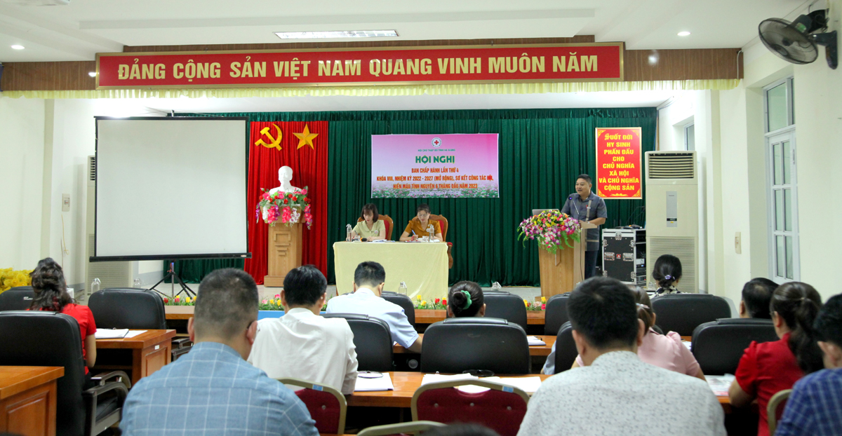 Toàn cảnh hội nghị.
