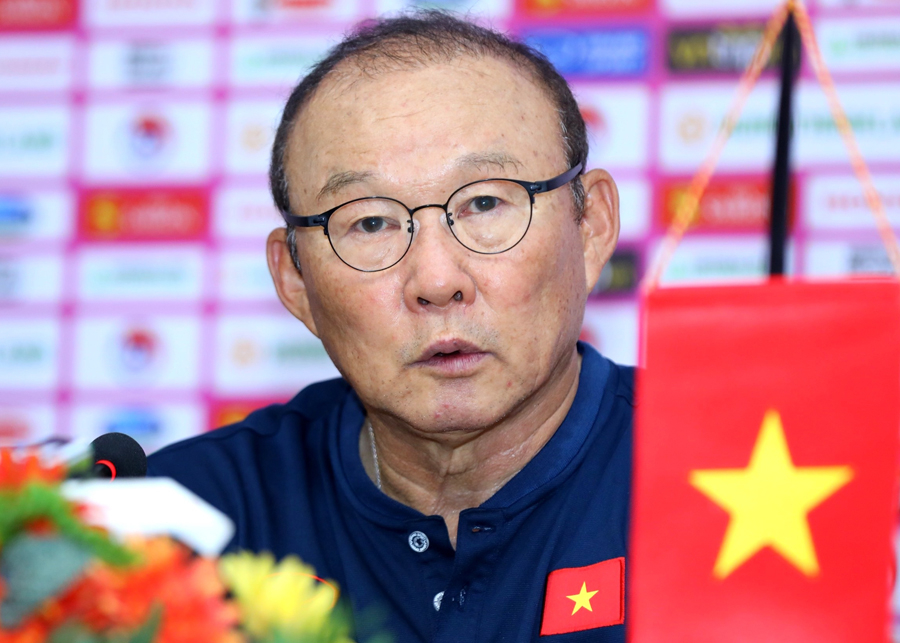 HLV Park Hang Seo cho biết dù không còn là HLV trưởng đội tuyển Việt Nam nhưng Việt Nam, người hâm mộ sẽ luôn ở trong tim ông
