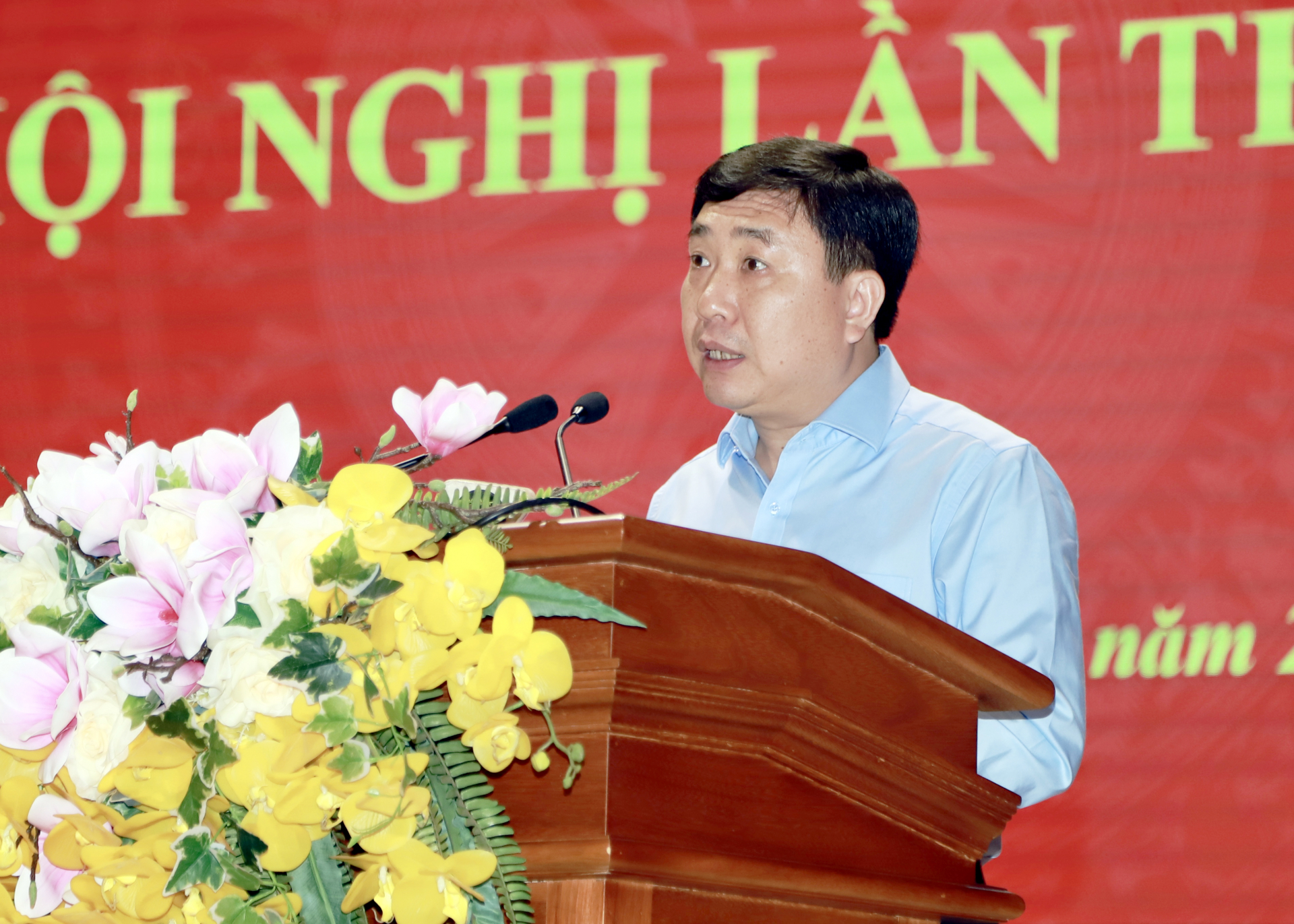 Phó Bí thư Tỉnh ủy Nguyễn Mạnh Dũng báo cáo kết quả công tác xây dựng Đảng và hệ thống chính trị năm 2022