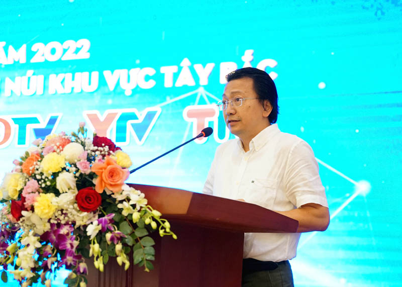 Phó Cục trưởng Cục PT-TH và Thông tin điện tử Nguyễn Hà Yên phát biểu tại hội nghị.
