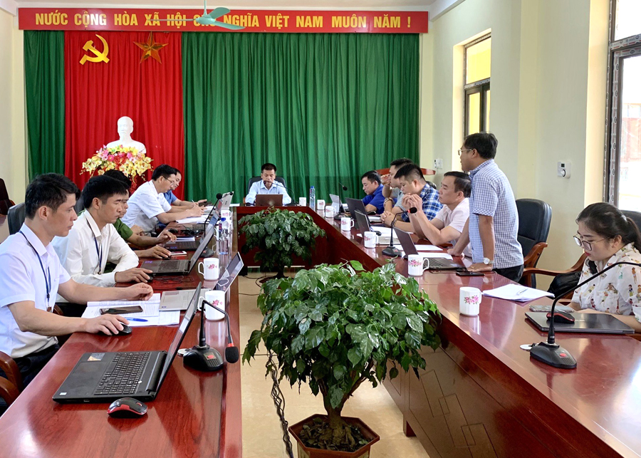 Thường trực Huyện ủy Bắc Quang kiểm tra việc cụ thể hóa Đề án số 06 của Tỉnh ủy tại Đảng bộ xã Vô Điếm.