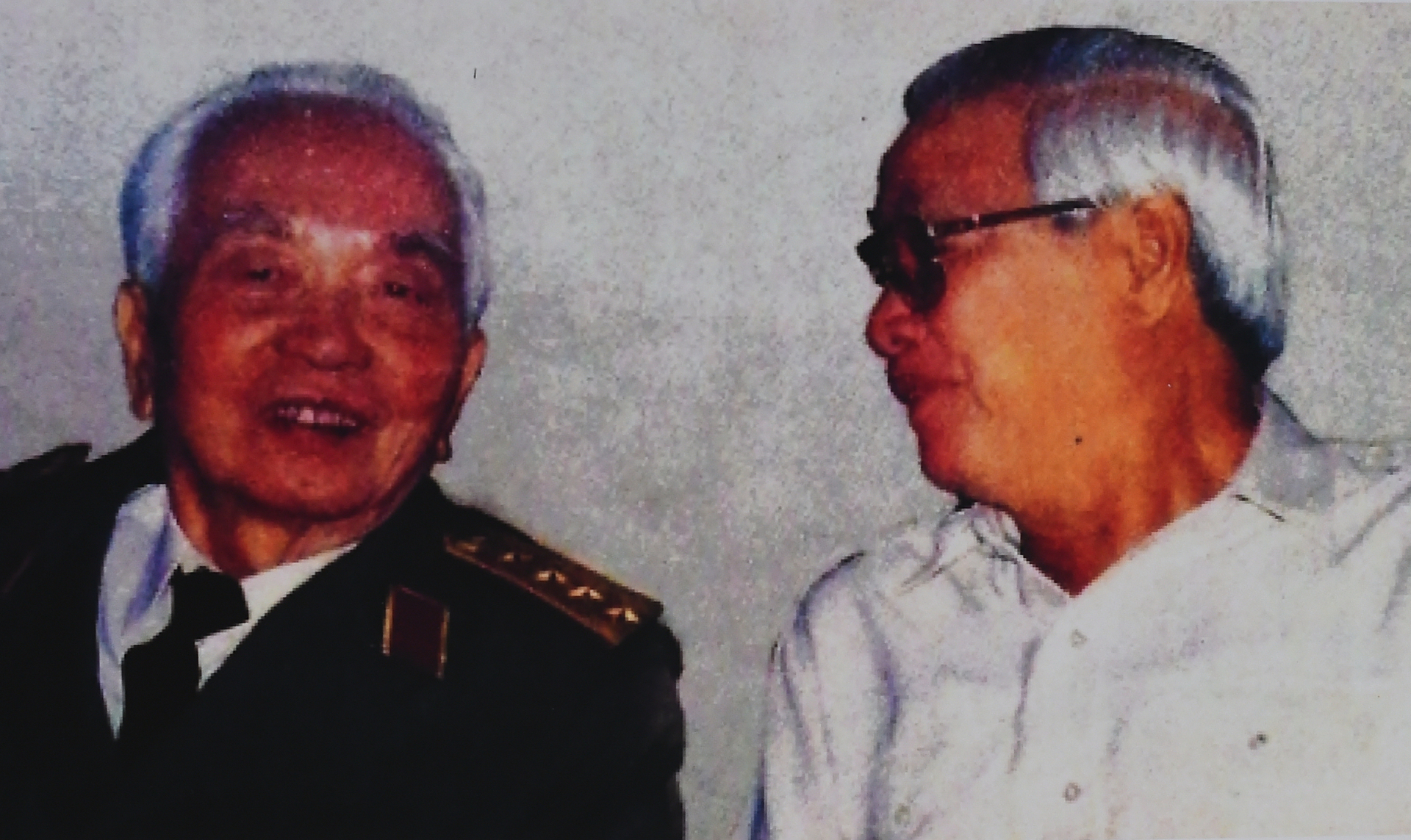 Thủ tướng Võ Văn Kiệt cùng Đại tướng Võ Nguyên Giáp.