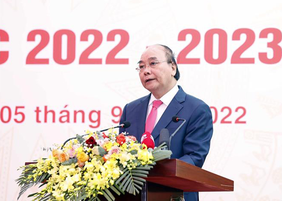 Chủ tịch nước Nguyễn Xuân Phúc phát biểu tại lễ khai giảng năm học 2022 - 2023 tại Trường Đại học Khoa học Tự nhiên (Đại học Quốc gia Hà Nội).