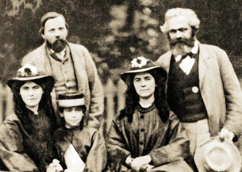 Ph.Ăngghen, C.Mác cùng các con gái của C.Mác năm 1864. Ảnh tư liệu
