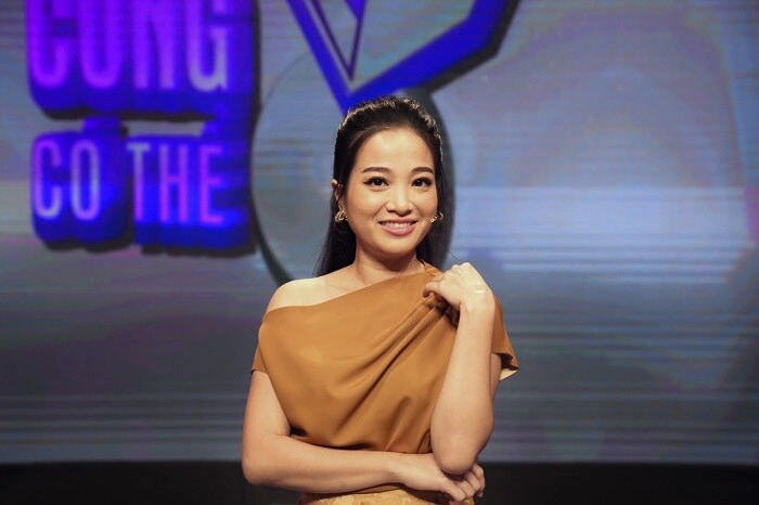 Tuy không xuất hiện nhiều như các thí sinh từng tham gia cùng cuộc thi nhưng MC Hồng Phượng cũng có chỗ đứng nhất định trong ngành truyền hình.