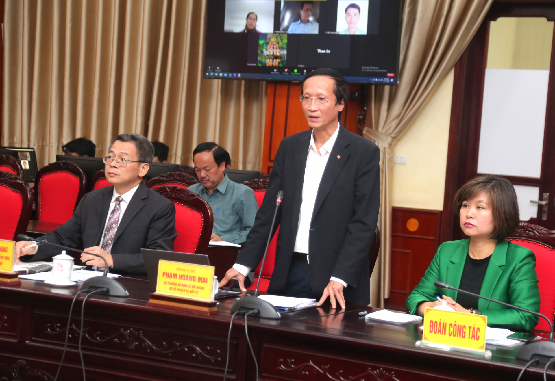 Vụ trưởng Vụ Kinh tế đối ngoại Phạm Hoàng Mai phát biểu tại buổi làm việc.