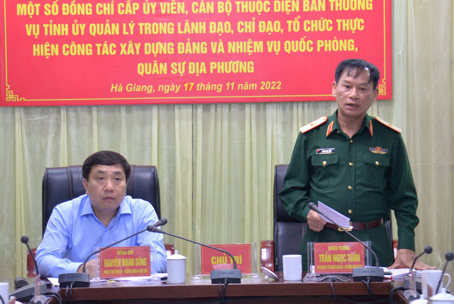Thiếu tướng Trần Ngọc Tuấn phát biểu tại hội nghị
