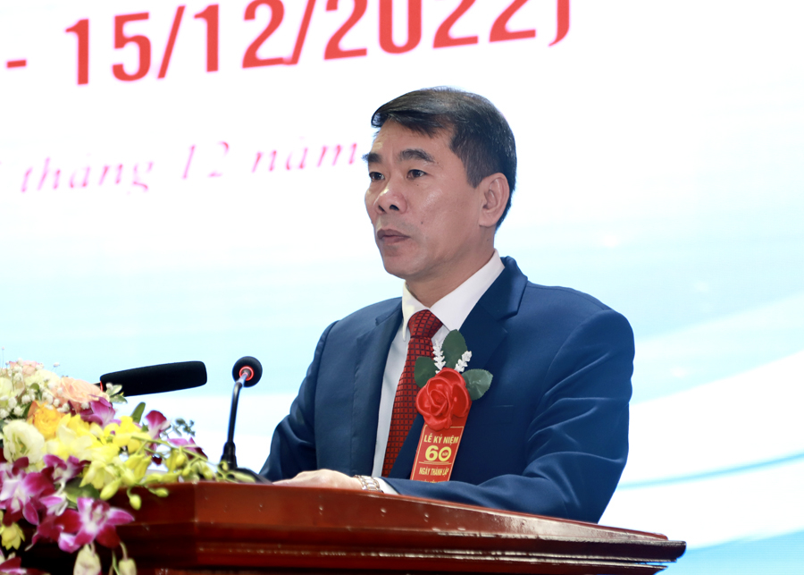 Bí thư Huyện ủy Yên Minh Ngô Xuân Nam trình bày diễn văn tại lễ kỷ niệm
