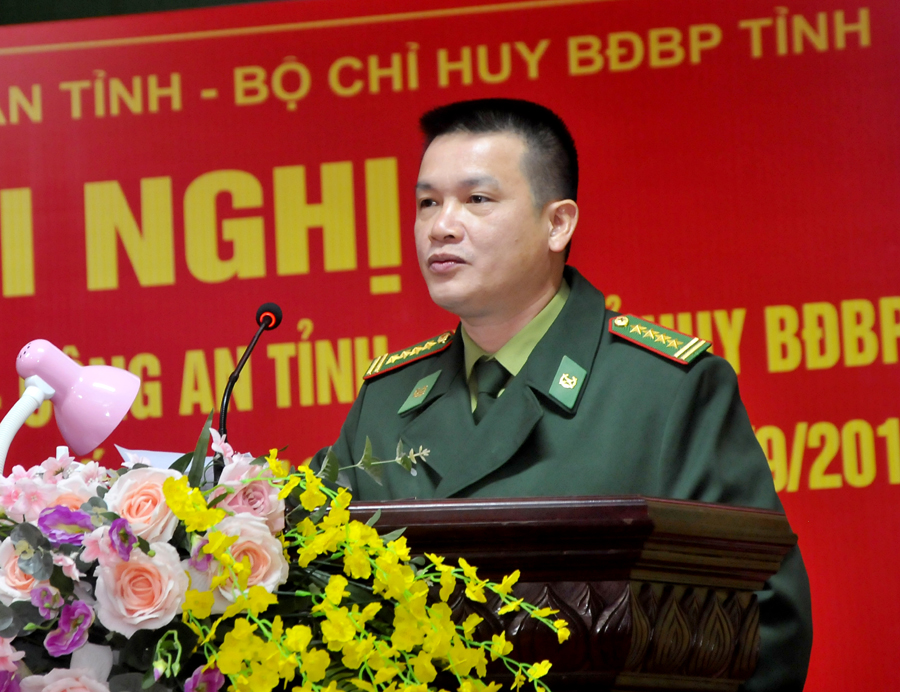 Đại tá Hoàng Ngọc Định, Chủ huy trưởng Bộ Chỉ huy BĐBP tỉnh báo cáo kết quả thực hiện nhiệm vụ của lực lượng BĐBP.
