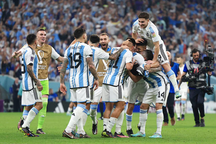 Trận đấu đã kết thúc, và người Argentina trở lại chung kết World Cup để một lần nữa mơ về vinh quang