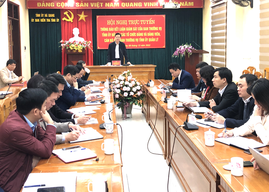 Chủ nhiệm UBKT Tỉnh ủy Trần Quang Minh phát biểu kết luận hội nghị.
