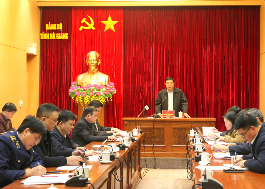 Phó Bí thư Tỉnh ủy Nguyễn Mạnh Dũng phát biểu kết luận hội nghị.
