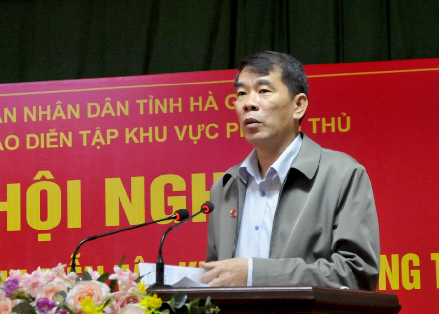 Bí thư Huyện ủy Yên Minh Ngô Xuân Nam báo cáo công tác chuẩn bị diễn tập KVPT của huyện.