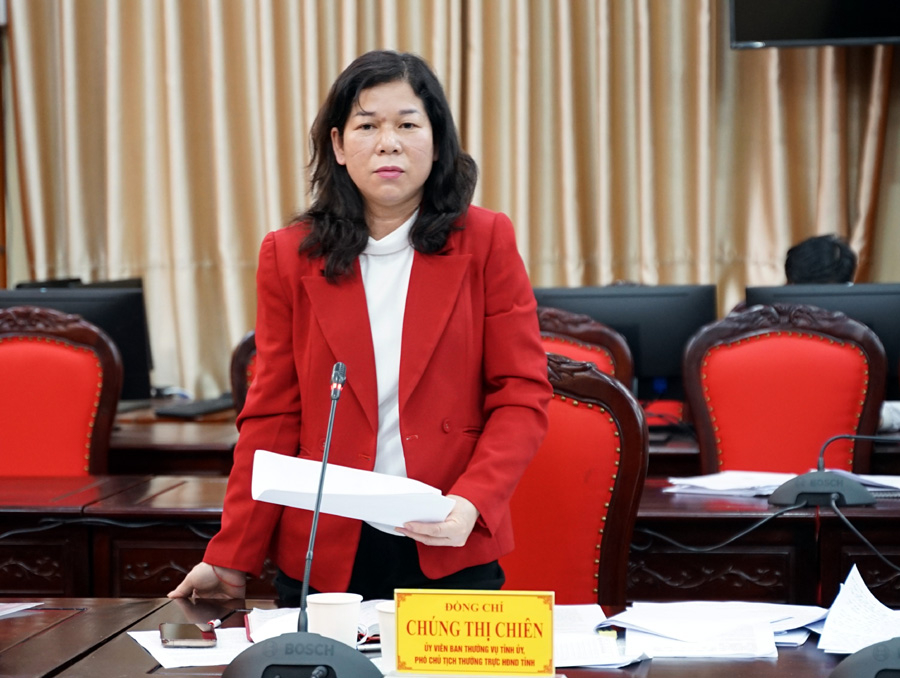 Phó Chủ tịch Thường trực HĐND tỉnh Chúng Thị Chiên phát biểu tại buổi giám sát.