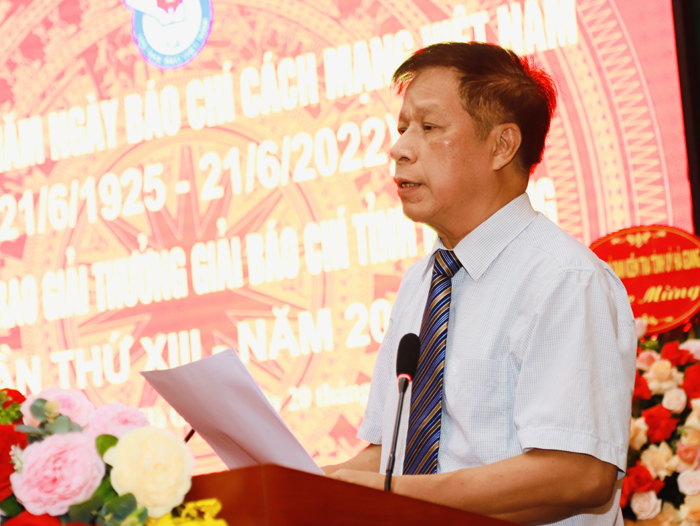 Chủ tịch Hội Nhà báo tỉnh Lê Trọng Lập trình bày diễn văn Lễ kỷ niệm