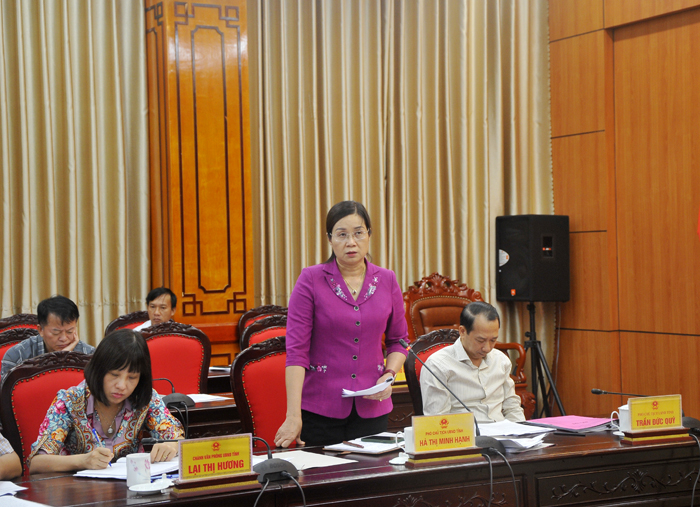 Phó Chủ tịch UBND tỉnh Hà Thị Minh Hạnh đề nghị các ngành, địa phương khẩn trương hoàn thiện trình tự thủ tục đầu tư; đẩy mạnh giải ngân kế hoạch vốn năm 2022.