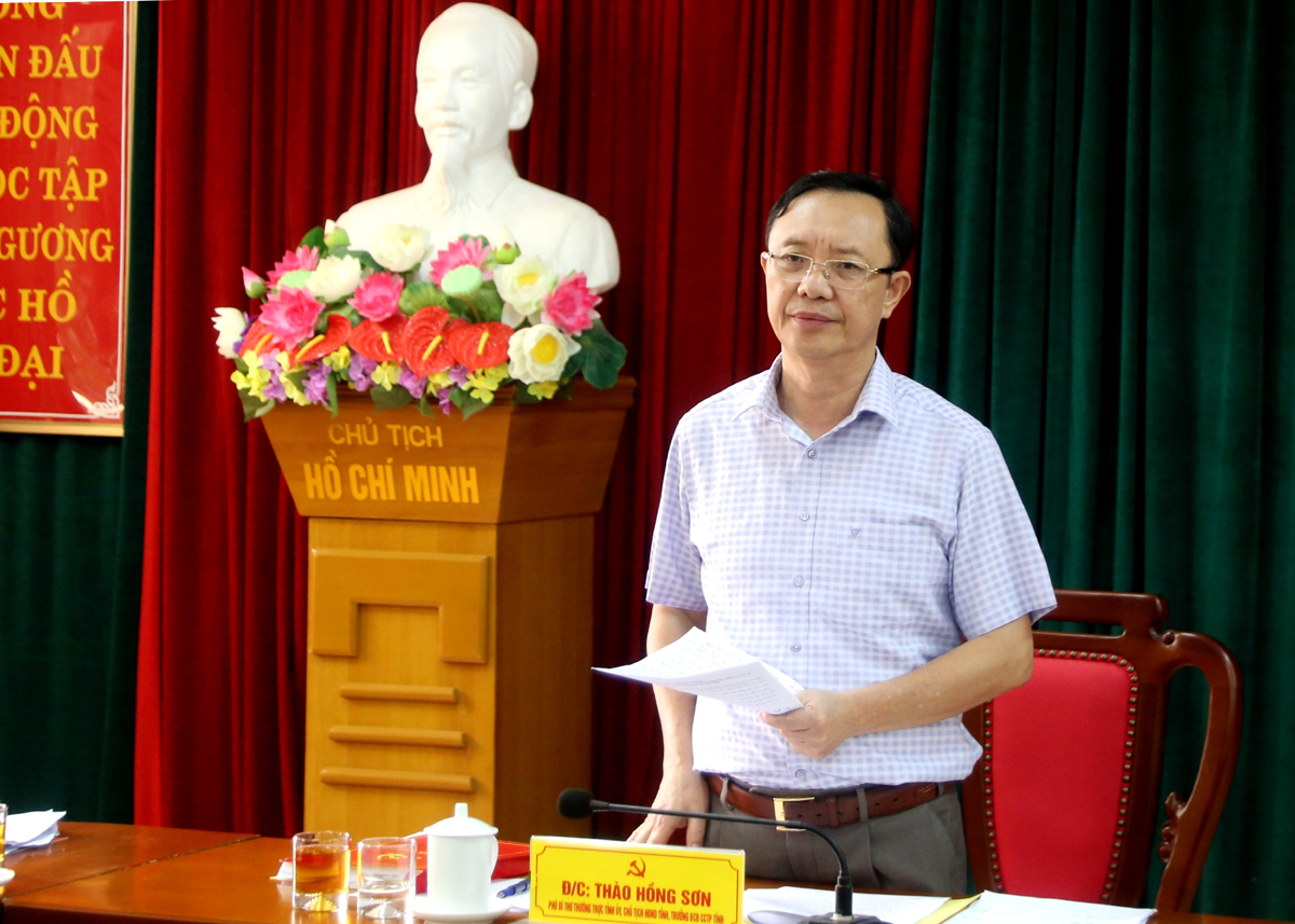 Phó Bí thư Thường trực Tỉnh ủy, Chủ tịch HĐND tỉnh phát biểu chỉ đạo tại buổi làm việc với BTV Huyện ủy Hoàng Su Phì