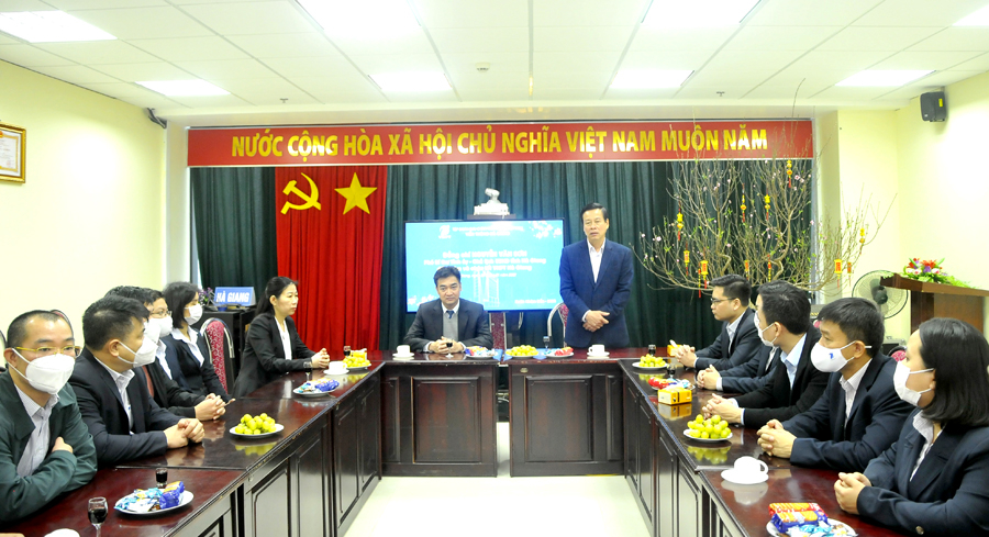Chủ tịch UBND tỉnh Nguyễn Văn Sơn phát biểu chúc Tết VNPT Hà Giang.
