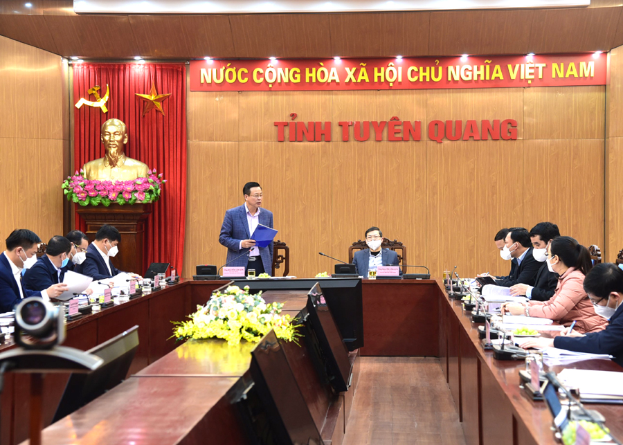Chủ tịch UBND tỉnh Hà Giang Nguyễn Văn Sơn phát biểu tại buổi làm việc với tỉnh Tuyên Quang.