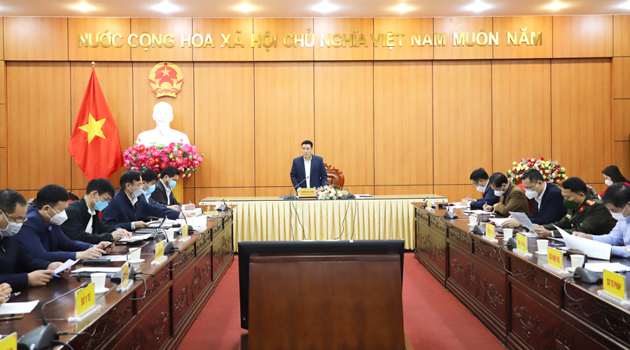Đồng chí Hoàng Gia Long, Phó Chủ tịch Thường trực UBND tỉnh phát biểu kết luận tại hội nghị.
