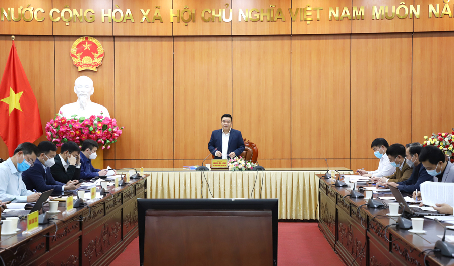 Đồng chí Hoàng Gia Long, Phó Chủ tịch Thường trực UBND tỉnh kết luận tại buổi làm việc với Văn phòng điều phối NTM.