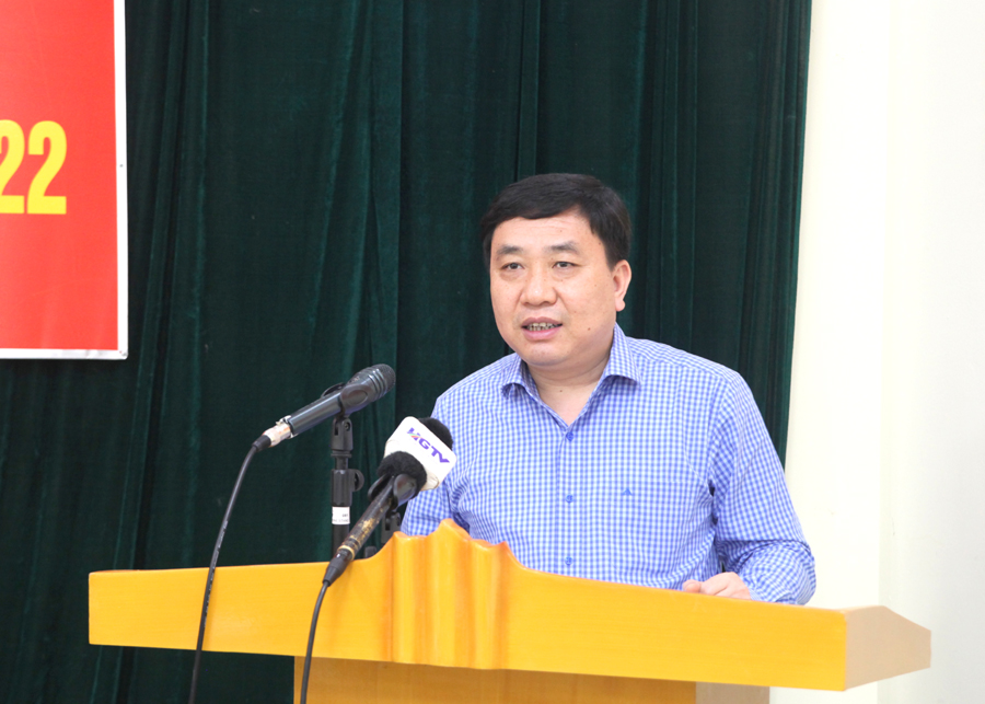 Phó Bí thư Tỉnh ủy Nguyễn Mạnh Dũng phát biểu tại hội nghị.
