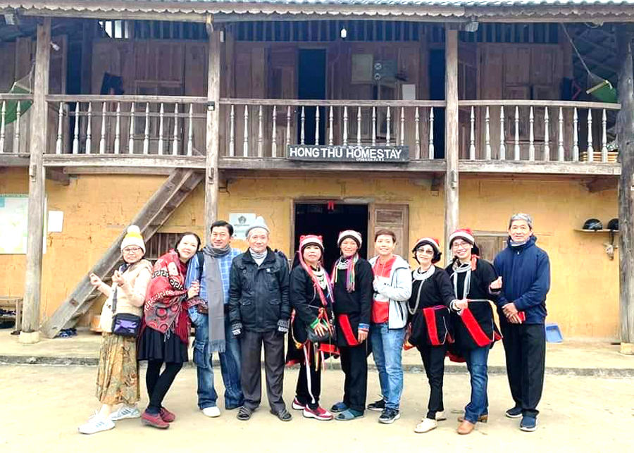 Khách du lịch lưu trú tại homestay Hồng Thu, Làng Văn hóa du lịch cộng đồng thôn Nặm Đăm, xã Quản Bạ. 				Ảnh: TƯ LIỆU
