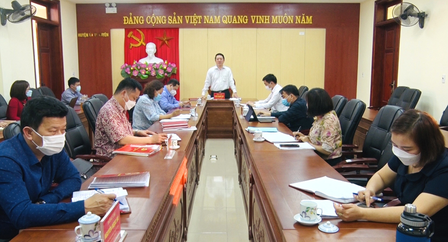 Trưởng Ban Dân vận Tỉnh ủy Trần Mạnh Lợi kết luận buổi giám sát.
