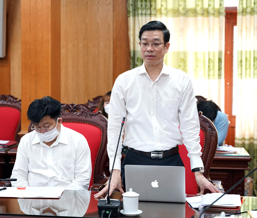 Đại diện Đoàn khảo sát BCĐ 35 Học viện Chính trị Quốc gia Hồ Chí Minh phát biểu tại buổi làm việc.
